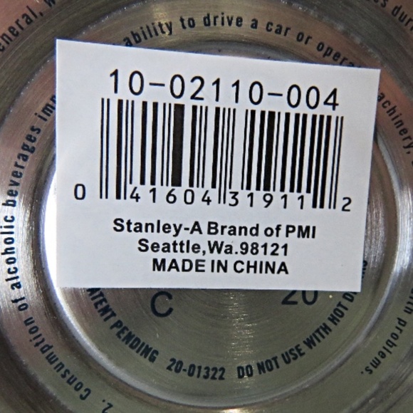 NEW Stanley Adventure Series Steel Half Growler 32 oz. - Picture 4 of 4